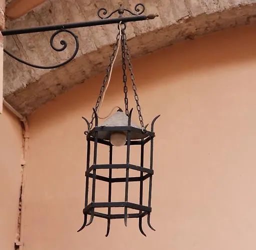 Affittacamere Residenza Raffaello Foligno